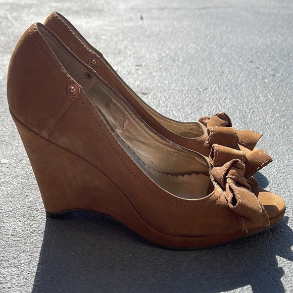 Jessica Simpson suede wedge heels - Picture 2 of 5